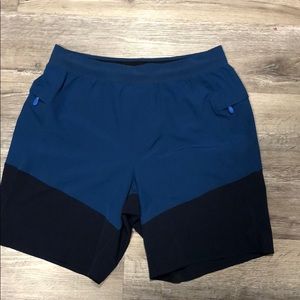 Lululemon Namaste At The Beach 8” size medium